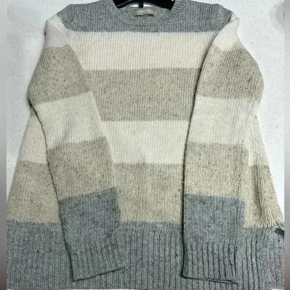 Banana Republic Crew Neck pullover Women’s Sweater. XS Wool Blend Striped - Picture 6 of 7